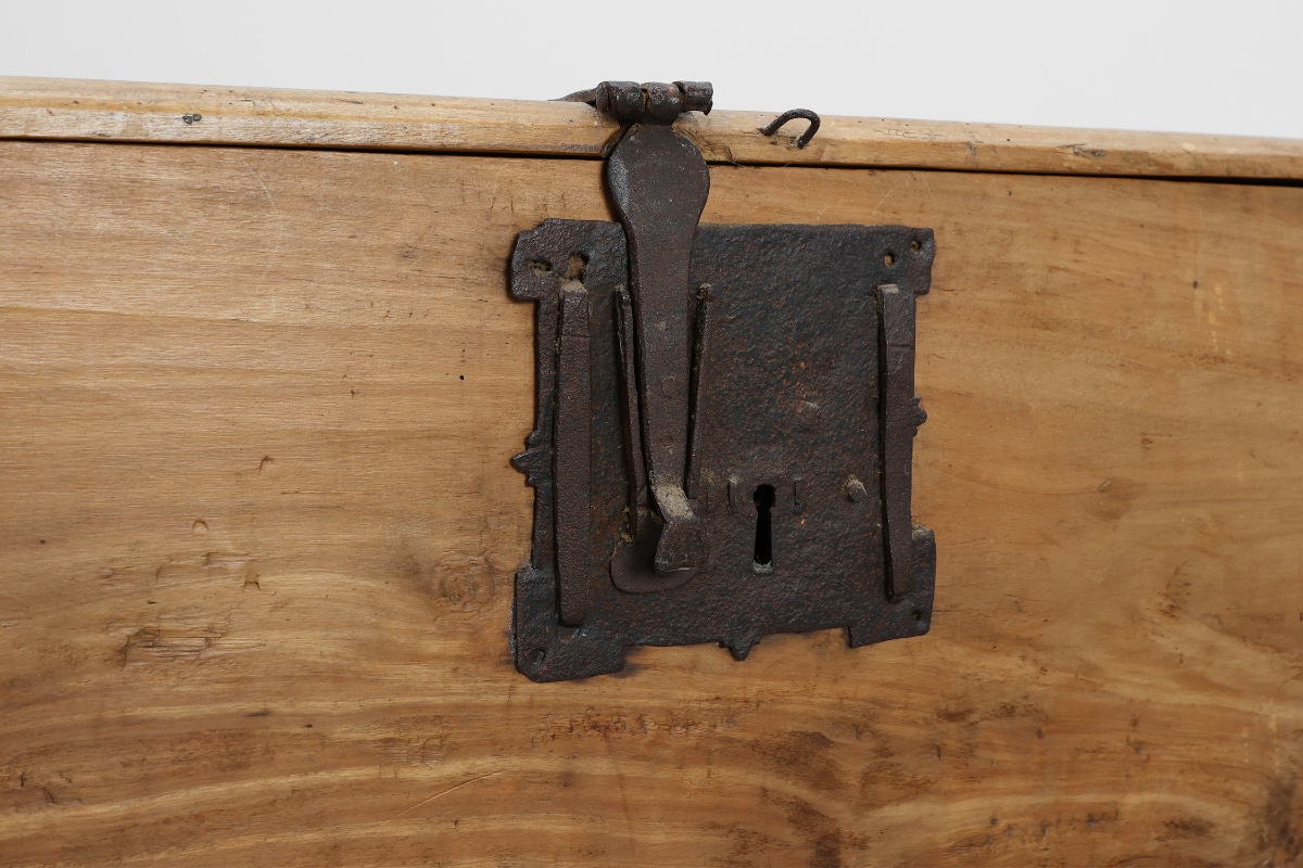Rustic Oak Chest, France, Circa 1900-photo-3