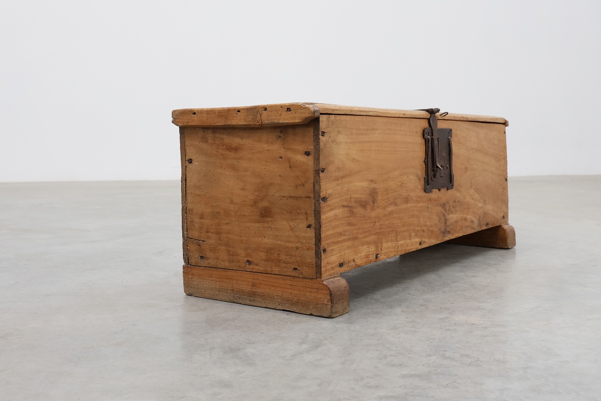 Rustic Oak Chest, France, Circa 1900-photo-6