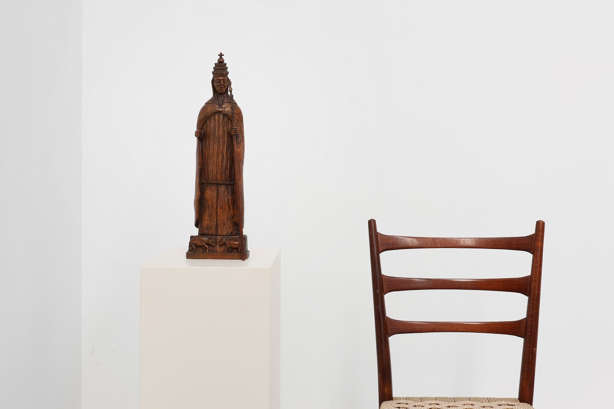 Statuette de saint Corneille en bois sculpté, avec tiare papale et crosse à triple croix, XVIII-photo-2