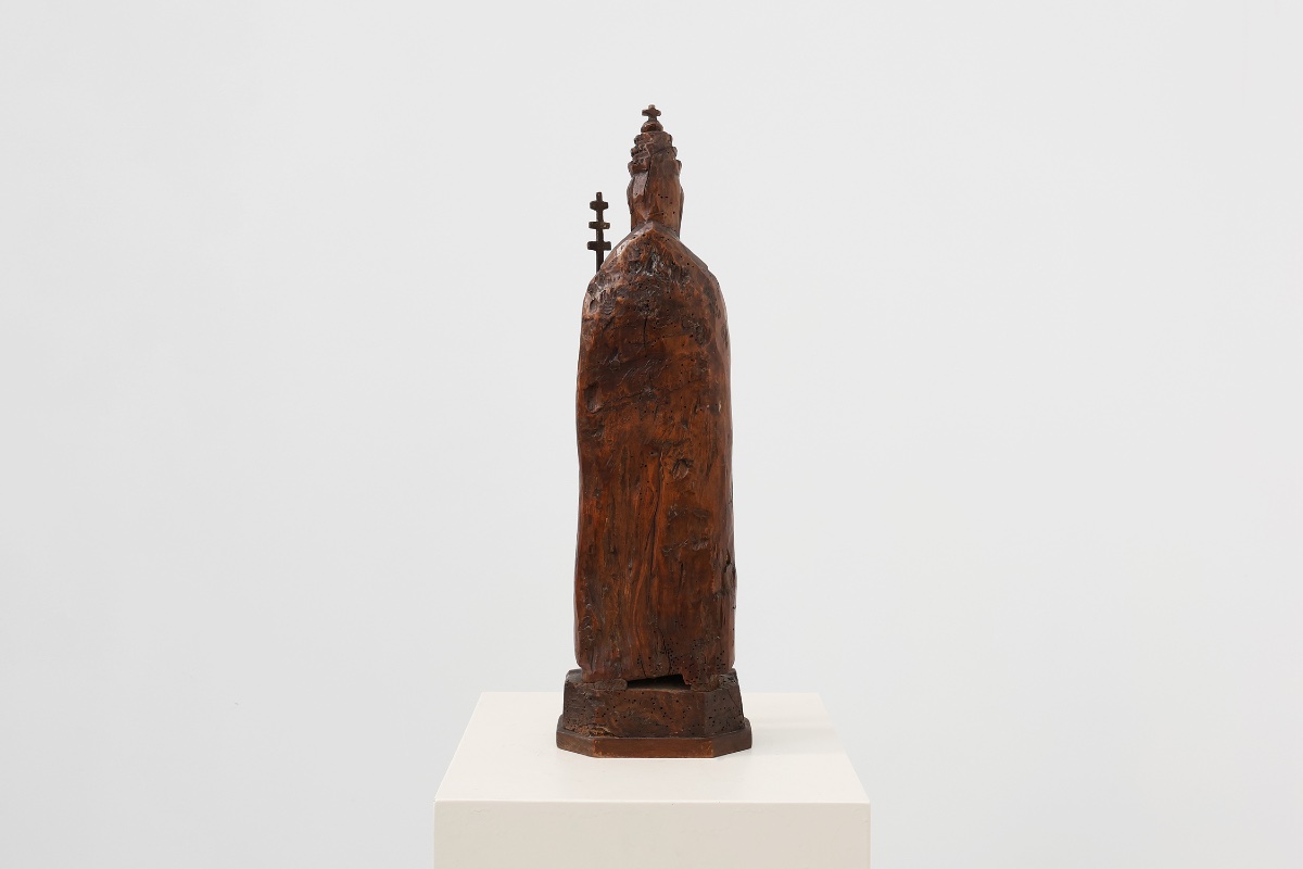 Statuette de saint Corneille en bois sculpté, avec tiare papale et crosse à triple croix, XVIII-photo-2