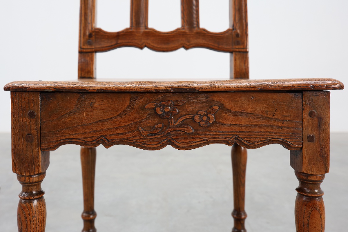 Pair Of Antique Side Chairs In Carved Oak, France, 18th Century-photo-3