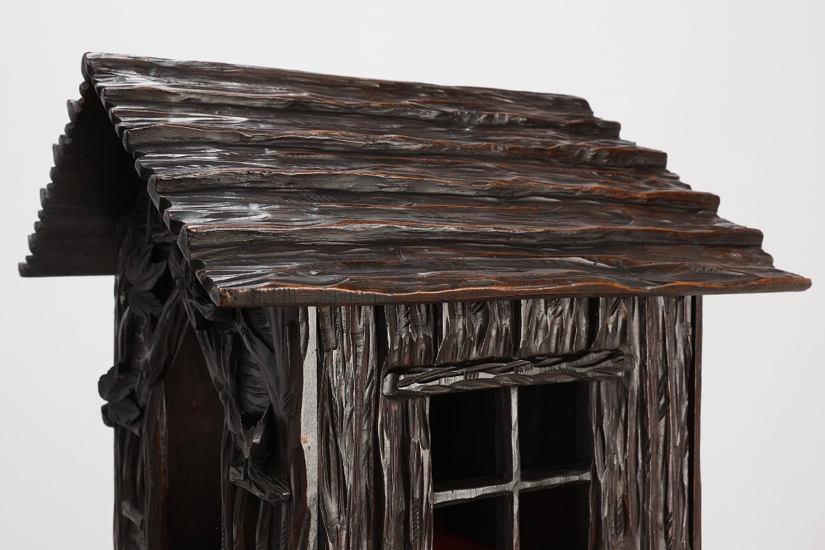 Niche pour chien en chêne sculpté de style Forêt-Noire, Suisse/Allemagne, vers 1850-photo-3