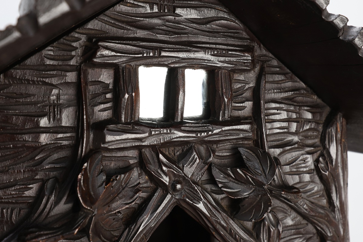 Niche pour chien en chêne sculpté de style Forêt-Noire, Suisse/Allemagne, vers 1850-photo-4