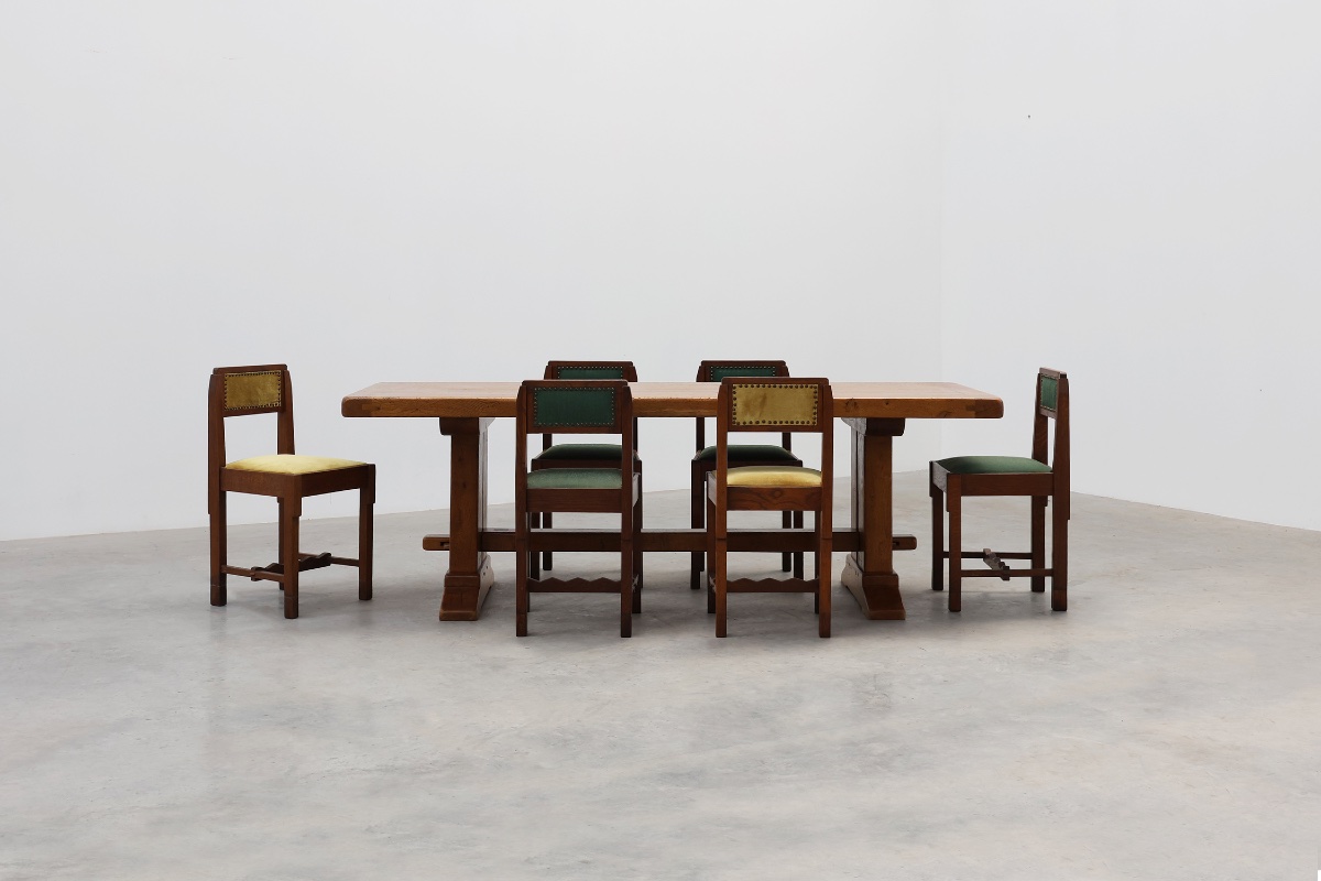 Solid oak trestle table with pegged stretcher, France, 20th century-photo-2