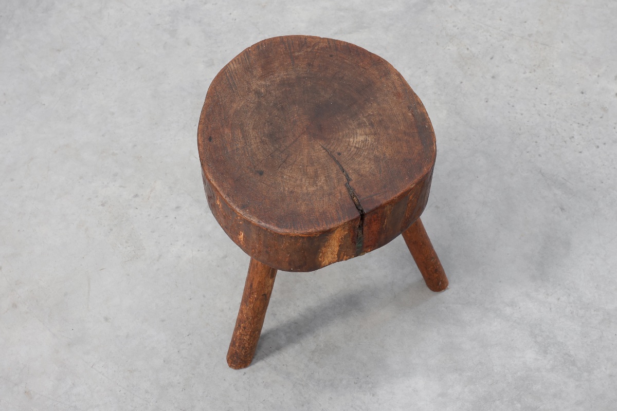Tabouret trépied rustique en chêne avec assise ronde en bois massif, France, vers 1920-photo-3