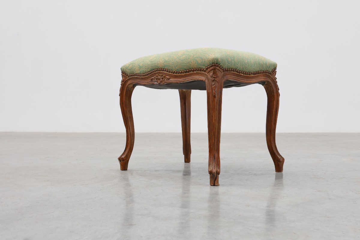 Louis XV Stool With Carved Floral Apron And Original Damask Upholstery, France Ca. 1900-photo-1