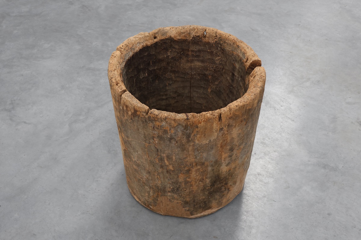 19th Century French Primitive Hollowed Oak Tree Trunk Planter-photo-1
