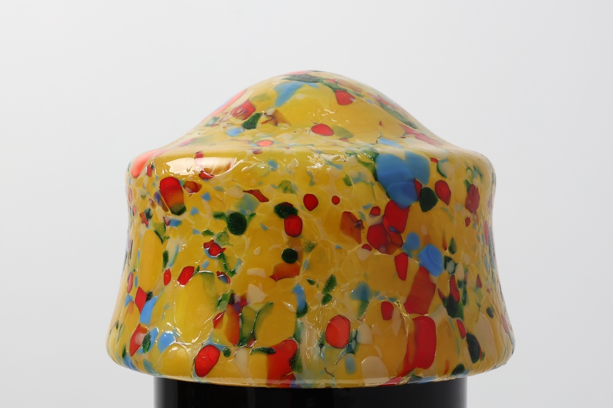 French Art Deco Table Lamp With Multicolored Spatter Glass Shade And Black Glass Base, 1920s-photo-3