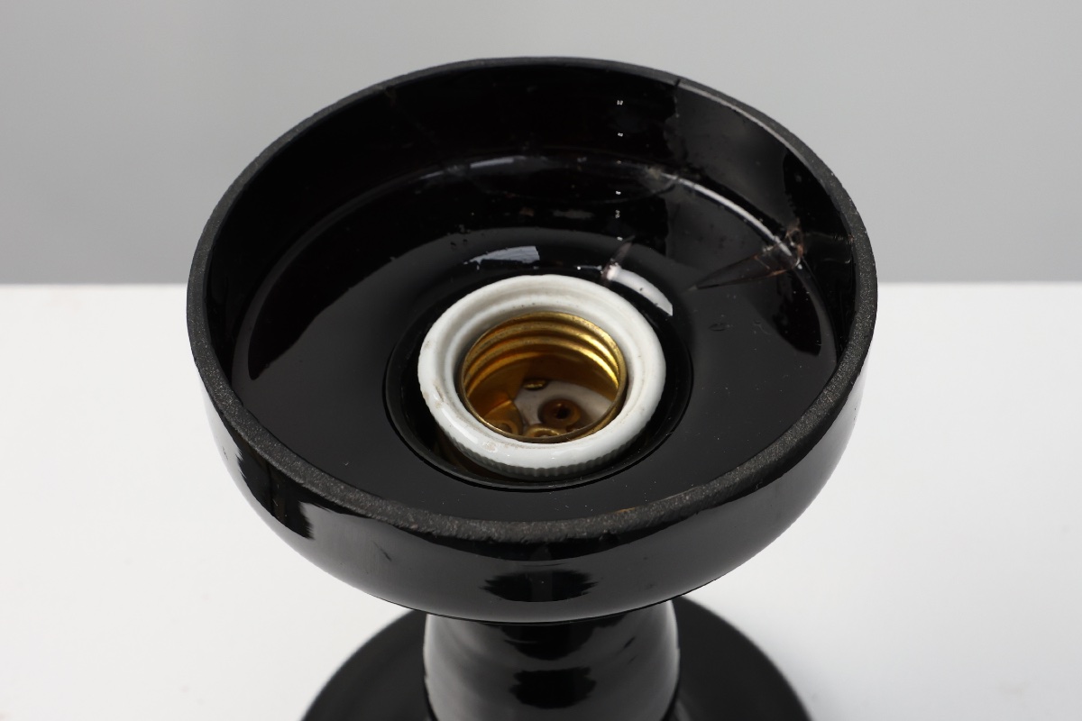French Art Deco Table Lamp With Multicolored Spatter Glass Shade And Black Glass Base, 1920s-photo-6