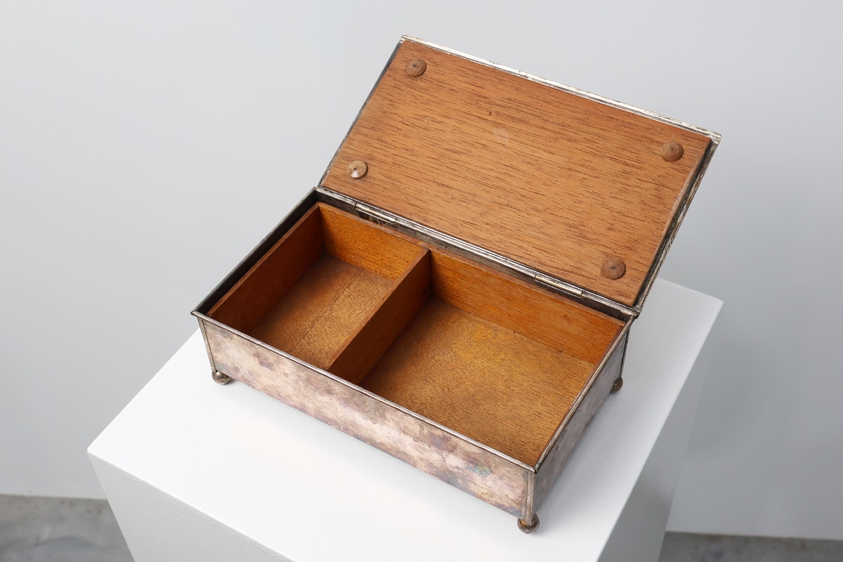 Coffret Jugendstil argenté à couvercle gravé, par Carl Deffner, Allemagne, vers 1910.-photo-4