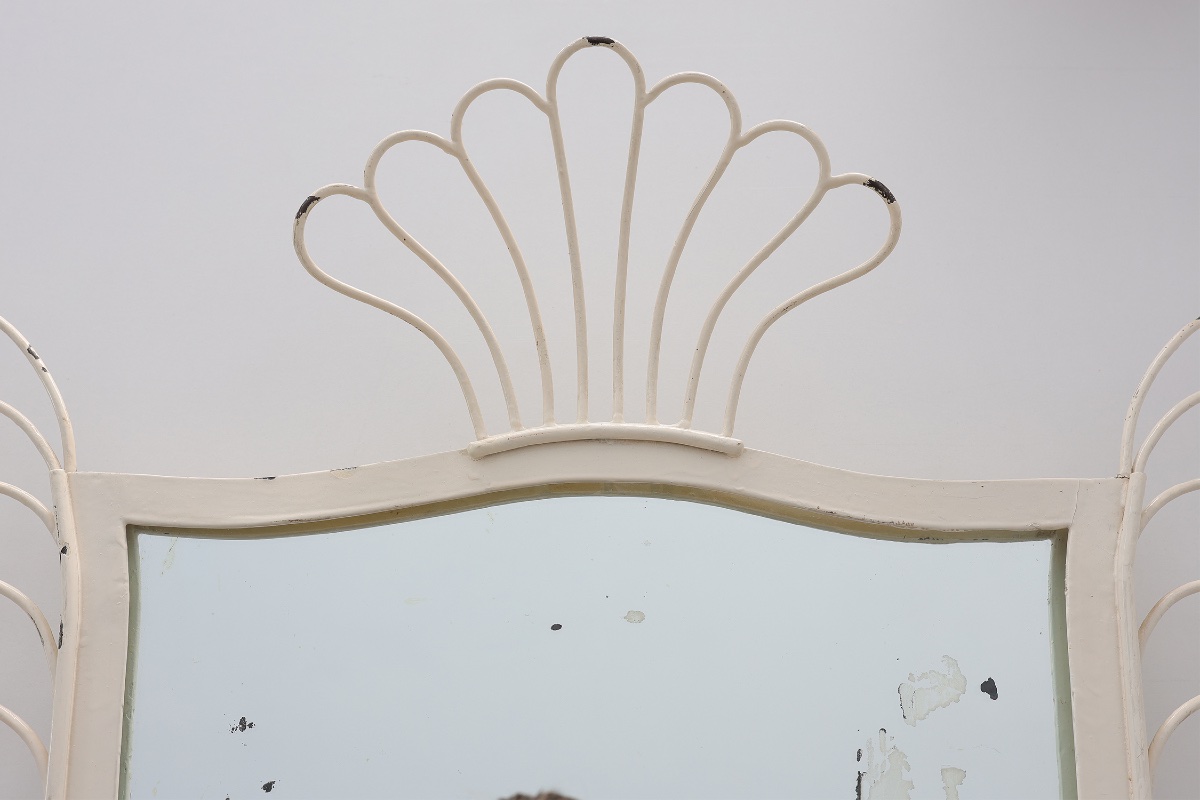 French White Lacquered Metal Mirror With Looped Wire Frame And Fan Crest, 1950s-photo-4