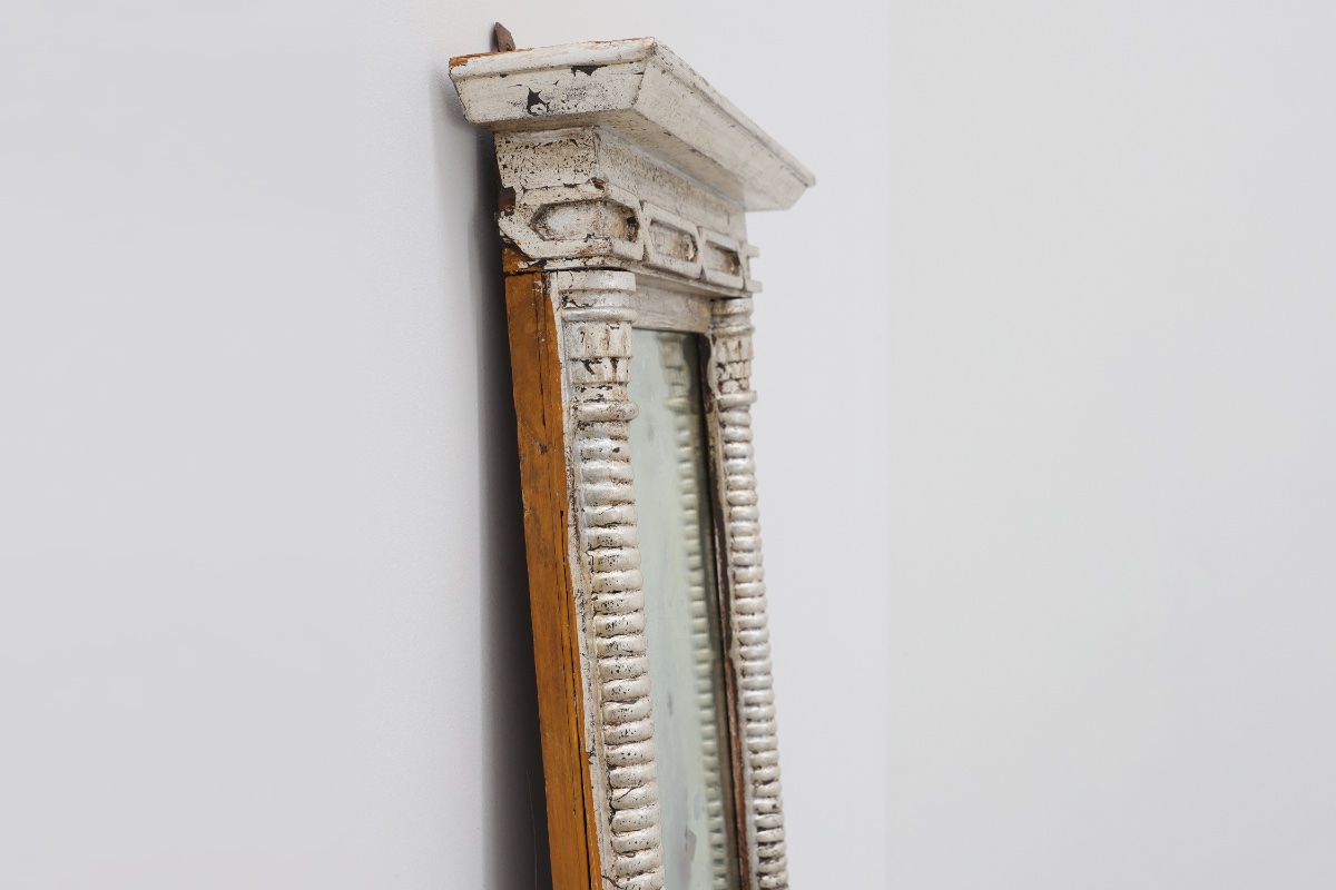 Paire de miroirs sur pied néoclassiques à la feuille d'argent,  Italie, vers 1850-photo-1