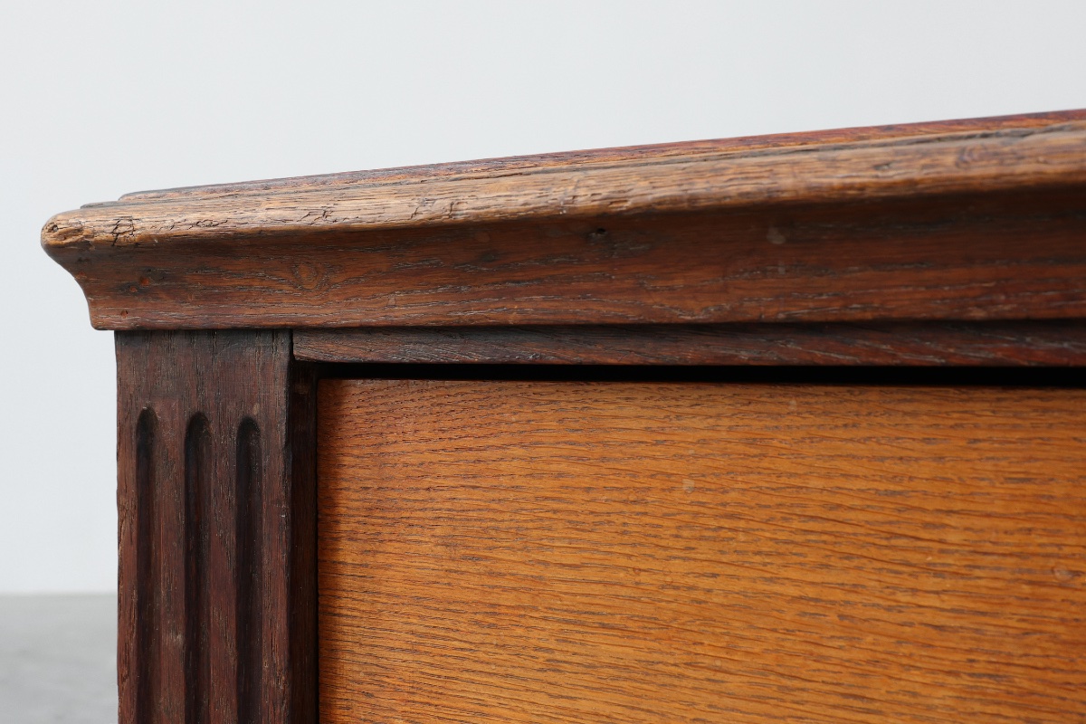 French Louis XVI Oak Commode With Fluted Corner Posts And Brass Handles, Circa 1800-photo-6