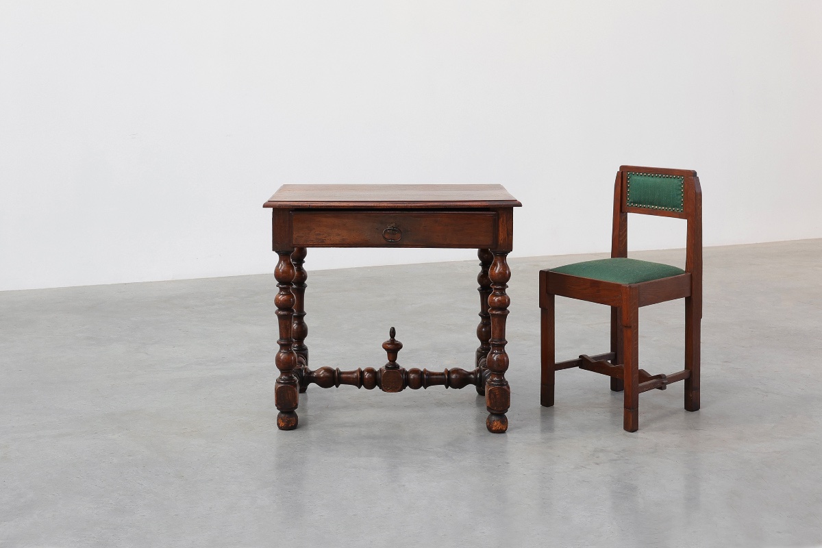 French Louis XIII Walnut Side Table With Drawer And Turned Legs, Circa 1850-photo-2