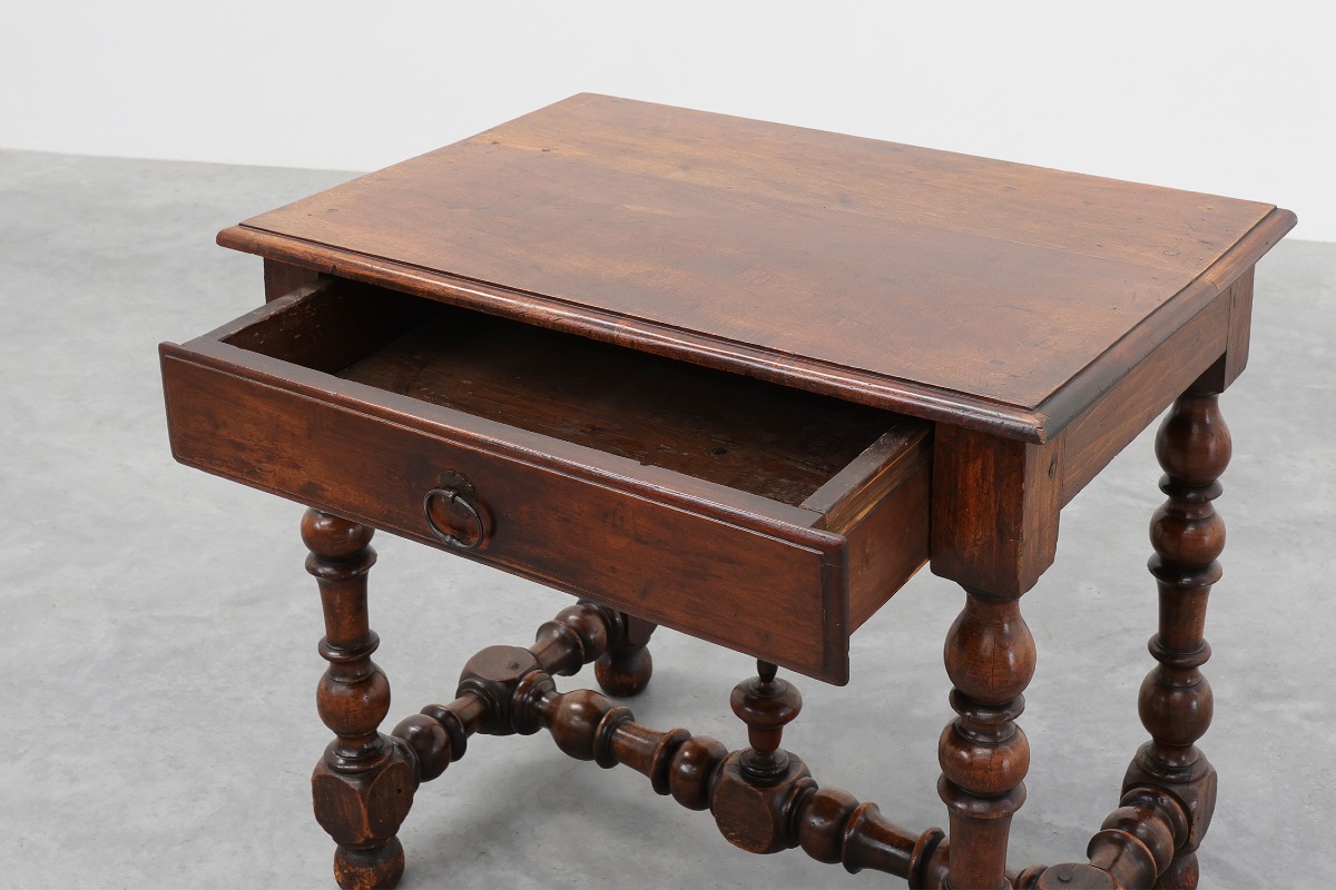 French Louis XIII Walnut Side Table With Drawer And Turned Legs, Circa 1850-photo-3