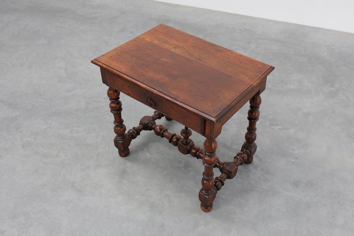 French Louis XIII Walnut Side Table With Drawer And Turned Legs, Circa 1850-photo-3