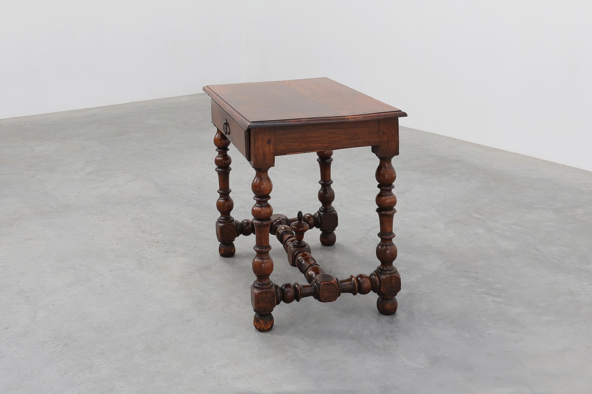 French Louis XIII Walnut Side Table With Drawer And Turned Legs, Circa 1850-photo-5