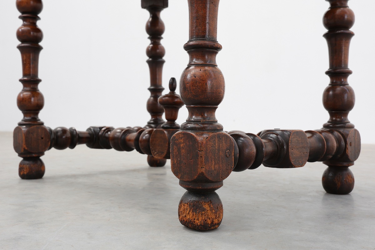 French Louis XIII Walnut Side Table With Drawer And Turned Legs, Circa 1850-photo-7