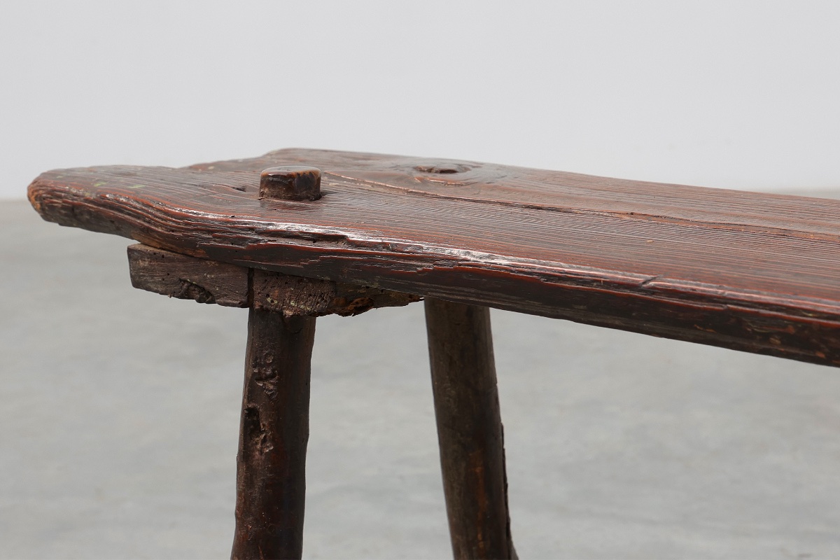 Banc rustique français en bois à pieds évasés, XIXe siècle-photo-3