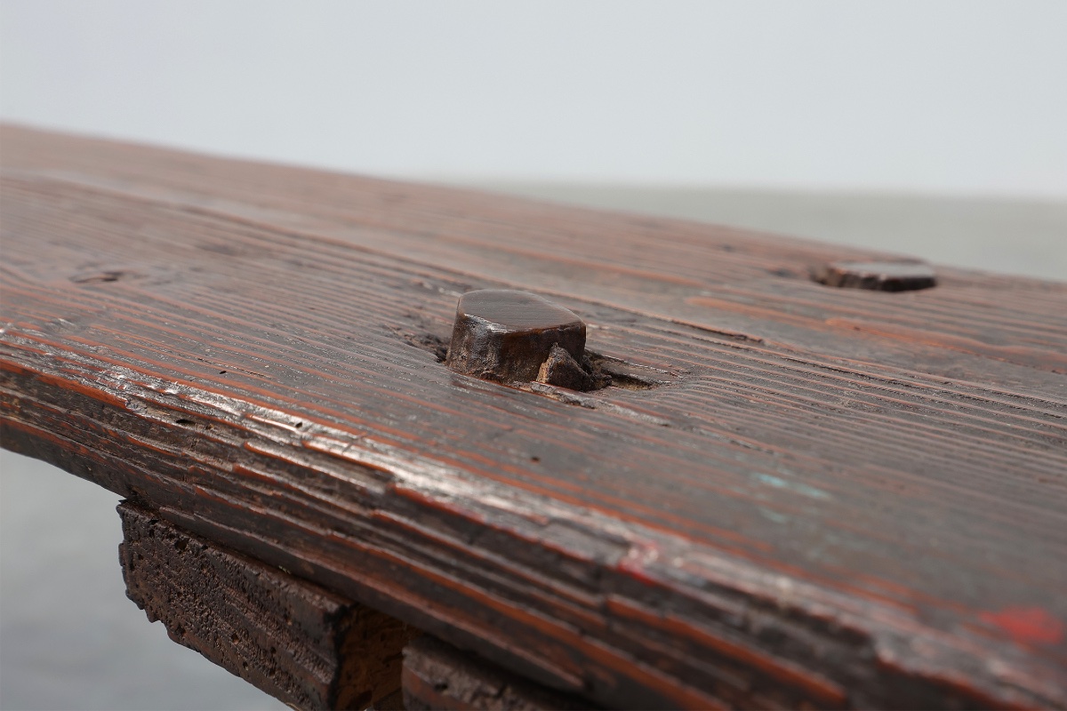 Banc rustique français en bois à pieds évasés, XIXe siècle-photo-3
