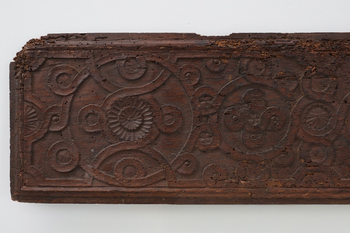 16th Century Gothic Wood Panel From France With Geometric Ornament-photo-2