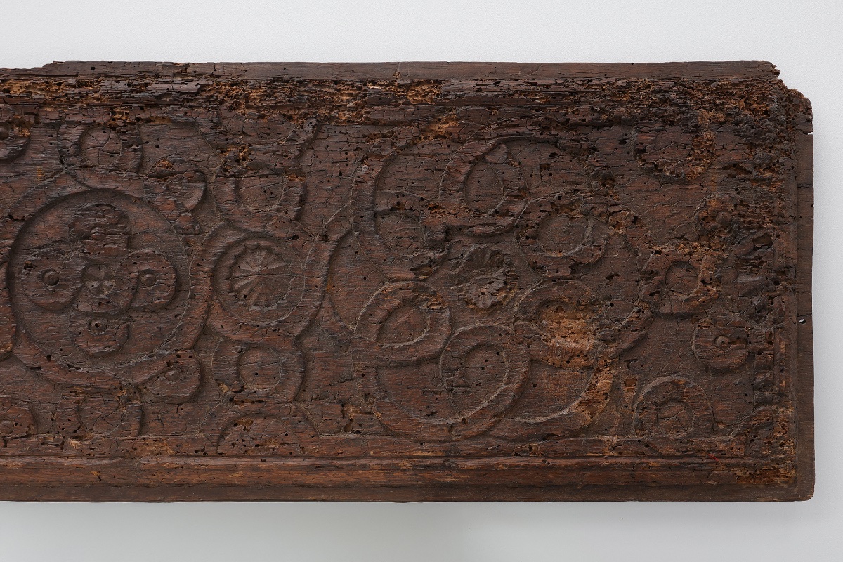 16th Century Gothic Wood Panel From France With Geometric Ornament-photo-4