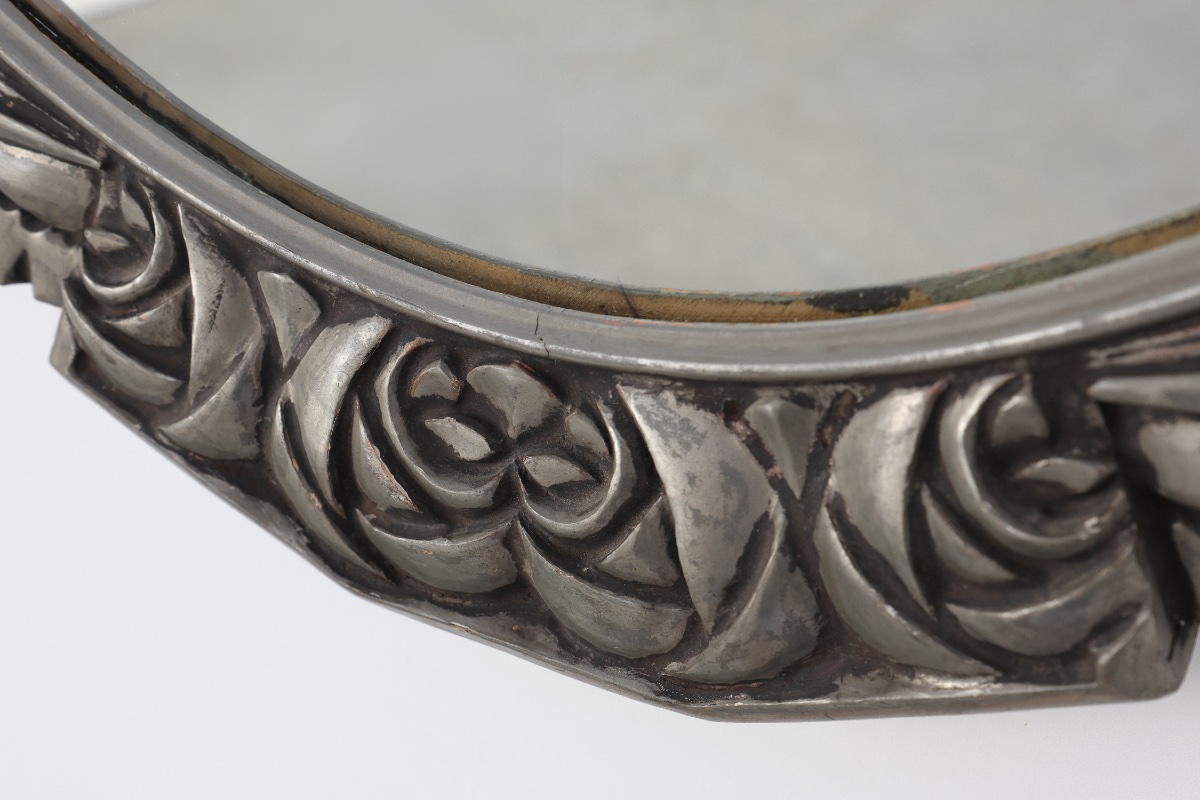 Miroir ovale Art Déco français, années 1920, orné de roses sculptées et d'un cadre argenté.-photo-4