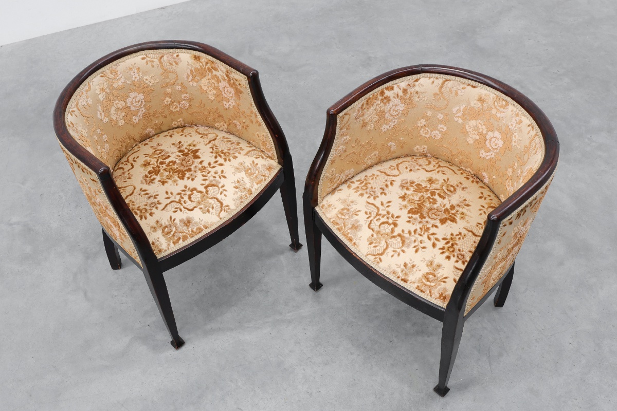 Paire de fauteuils baignoire ébonisés à revêtement floral, France, vers 1900-photo-6