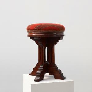 Néo-Gothique en chêne tabouret de velours rouge, la sellerie, la France de 1850