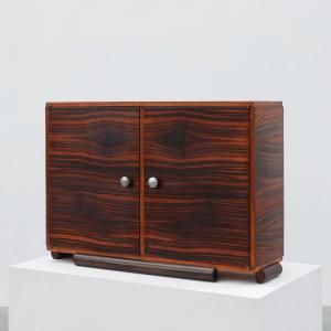 Rare Small Art Deco Cabinet With Beautiful Wood Patterns, France 1920s