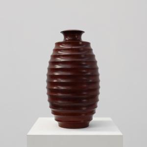 Grand vase français en bois tourné de style Art Déco, vers 1925