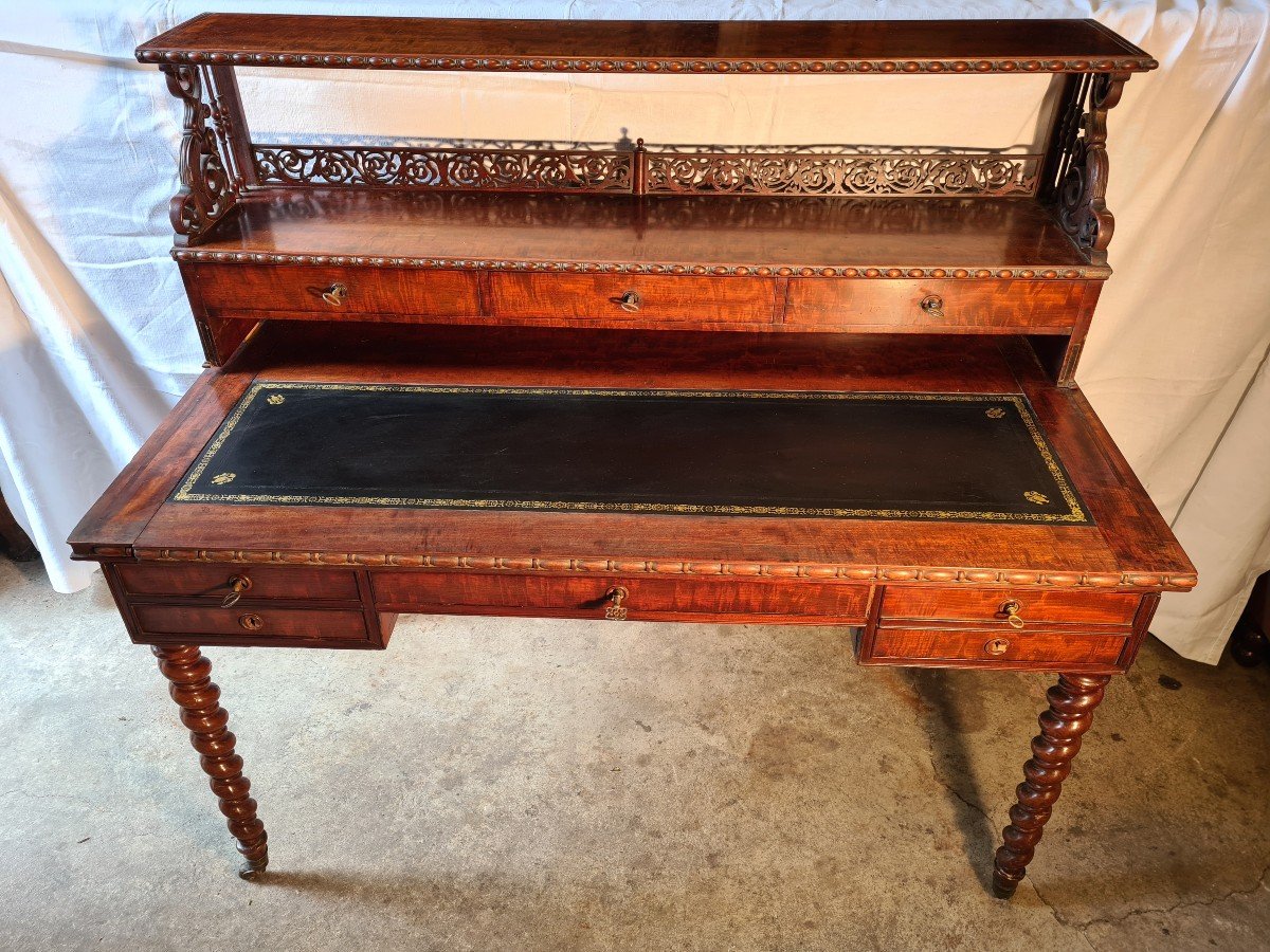 Pretty Mahogany Desk