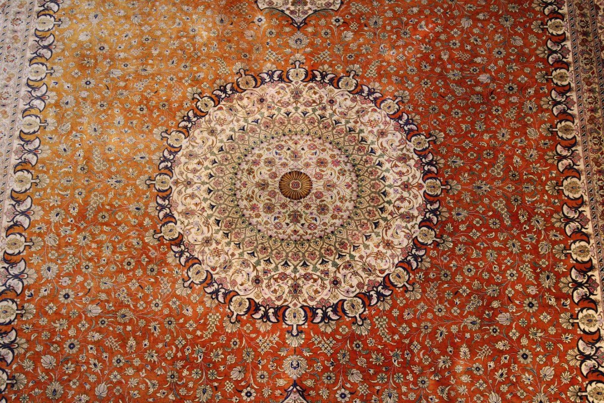20th Extra Fine Persian Isfahan Silk Rug 300 X 193 M-photo-4