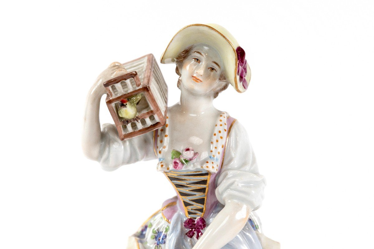Meissen Porcelain Young Woman Figurine Late 19th Century-photo-2