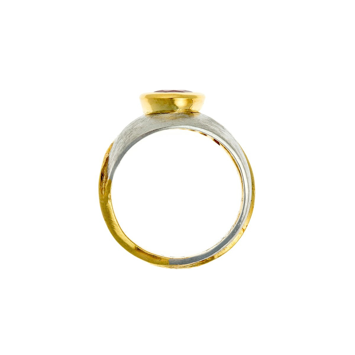 Bague En Or 18k Avec Un Rubis 2.88 Ct Et Sertie De 10 Diamants -photo-2