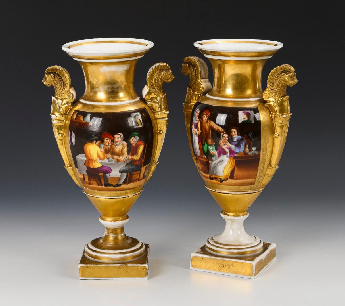 paire de vases en porcelaine peint 19eme