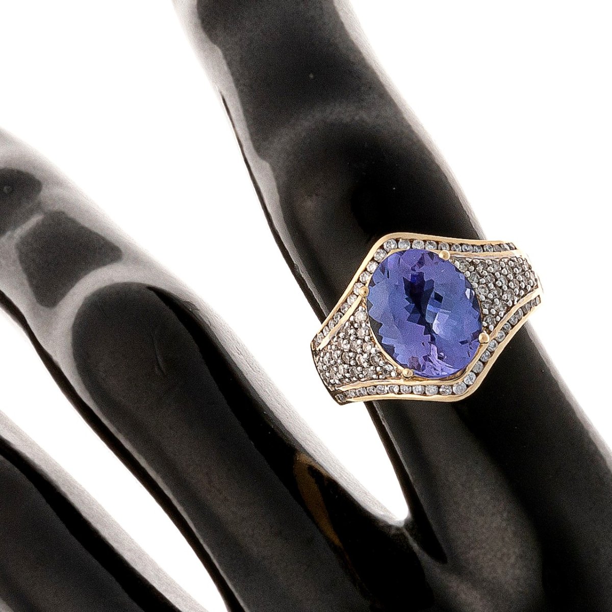 14k Gold Ring With Tanzanite (3.58 Ct) And Diamonds-photo-2