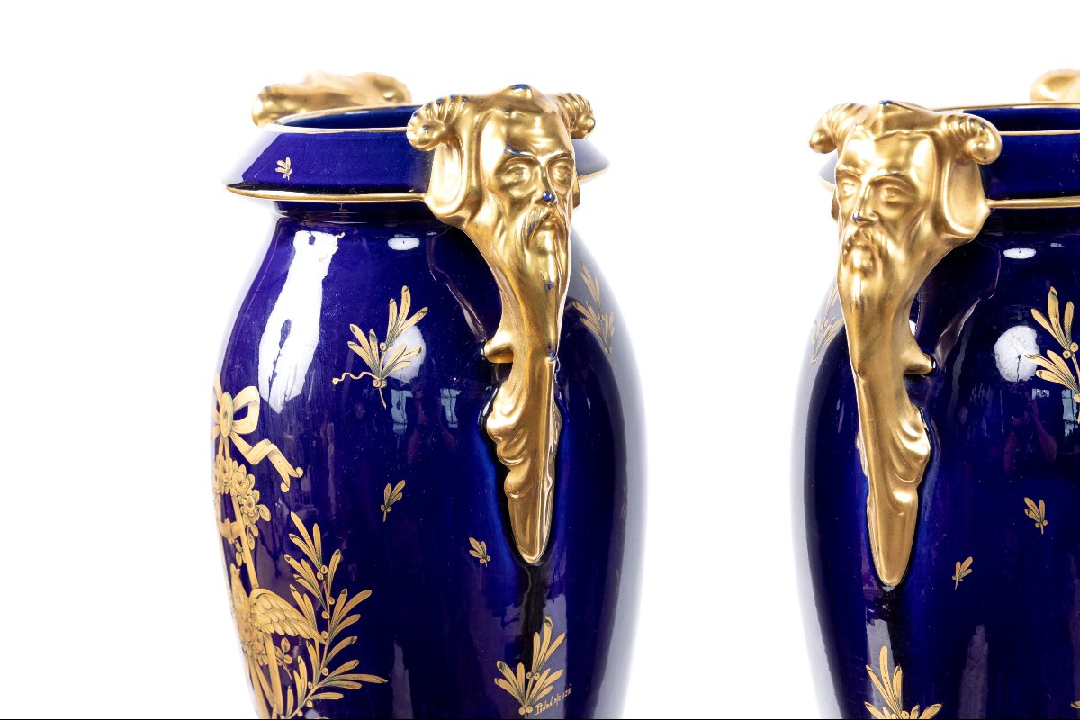 Paire de vases  en faïence dore travail francaise de style Louis XVI vers 1900-photo-4