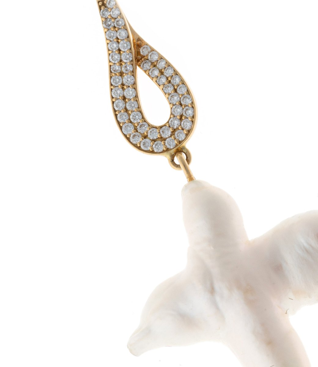 18k Gold Pendant Featuring A Cross-shaped Baroque Pearl And Diamonds-photo-3