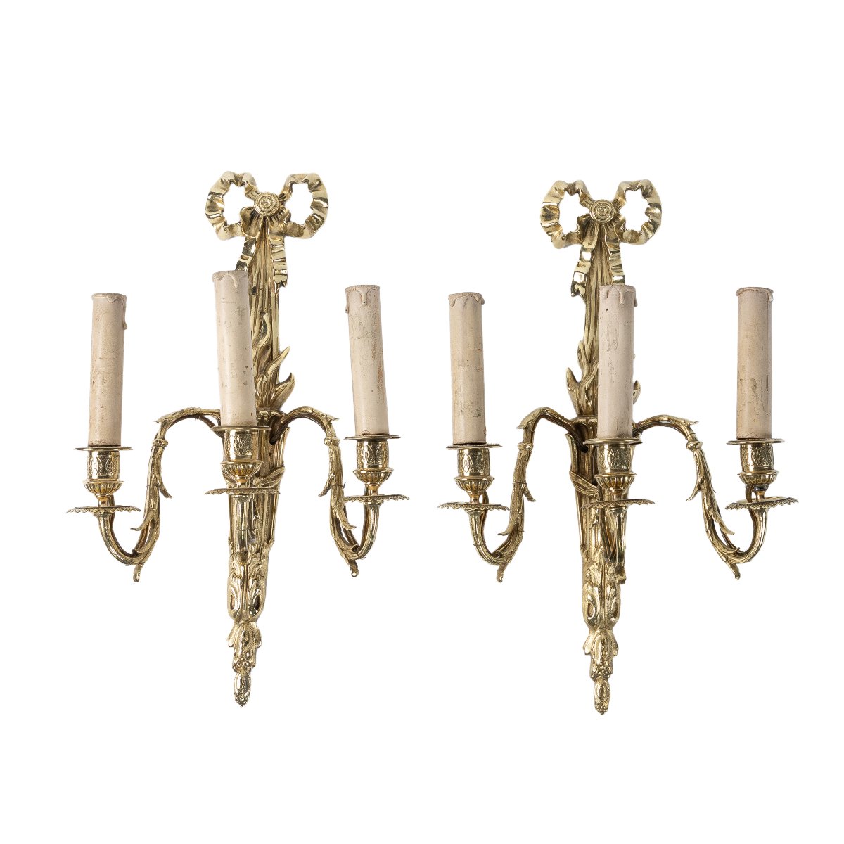 Paire d'Appliques A 3 Lumieres En Bronze de style Louis XVI