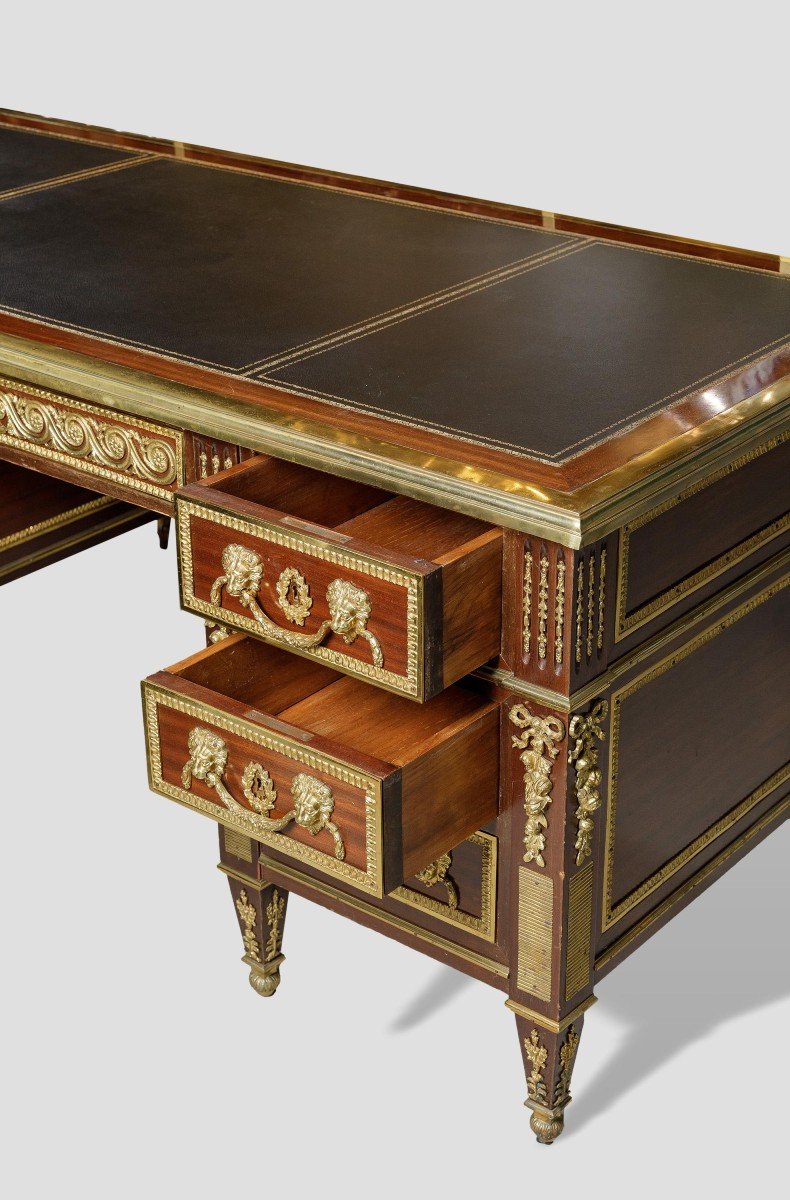 Louis XVI Style Gilt Bronze Mounted Mahogany Pedestal Desk-photo-5