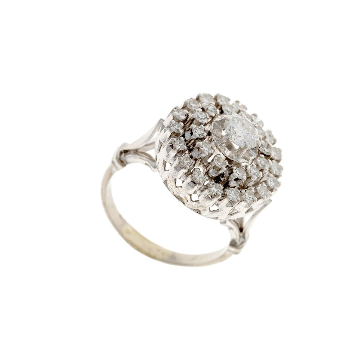 White Golden Ring With Diamonds Rosette-photo-1