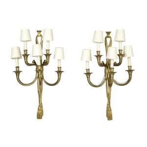 Grand Paire d'Appliques A 5 Lumieres En Bronze de style Louis XVI