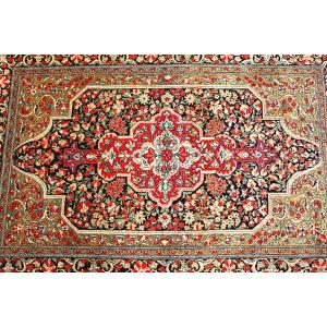Persian Qum Silk Rug, 160 X 109 Cm