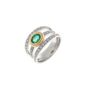 Bague en or 18k sertie de diamants et émeraude 