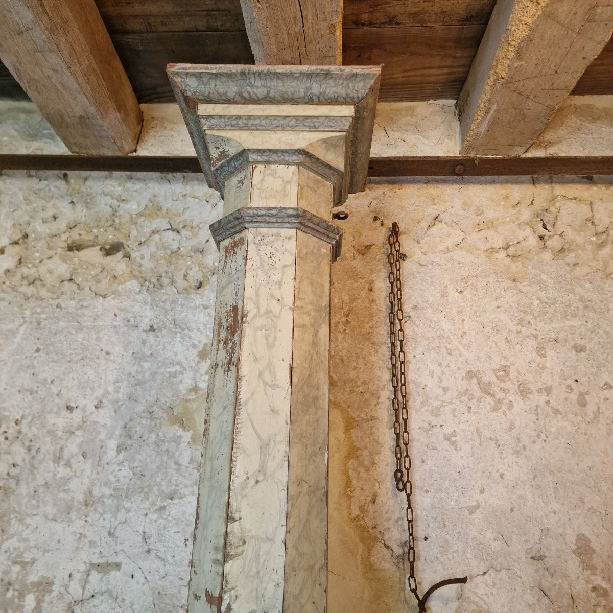 Pair Of Columns-photo-4