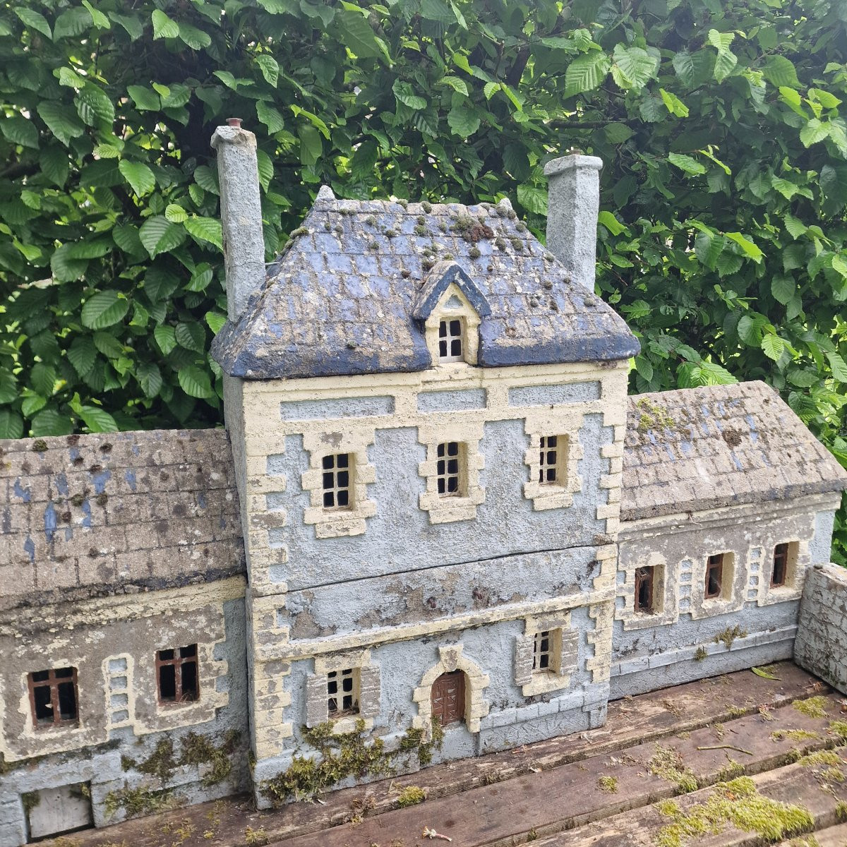 Set Of A Beautiful Home-photo-2