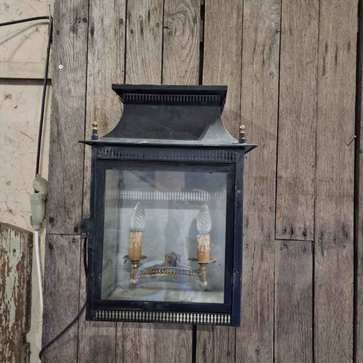 Lantern, 1900