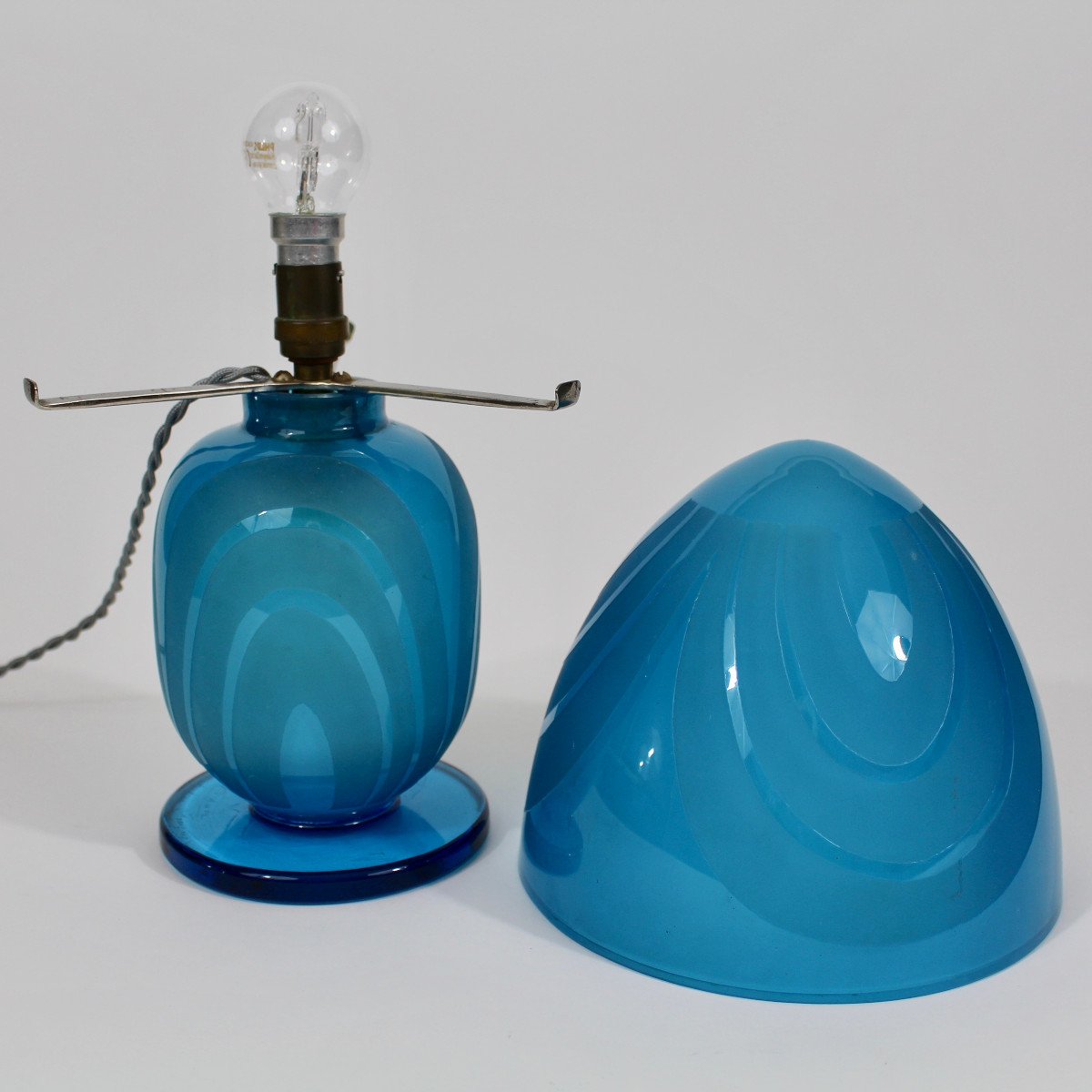 Charder - French Glass Table Lamp-photo-3