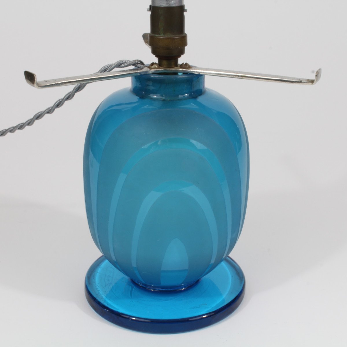Charder - French Glass Table Lamp-photo-1
